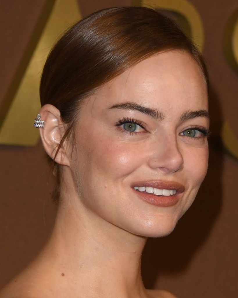 Трендовый макияж губ 2026: главные акценты этой зимы и весны