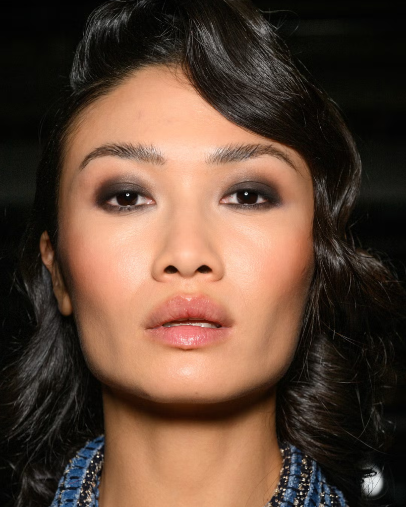 Трендовые макияжи на зиму 2025: что актуально в этом сезоне? Трендовые макияжи на зиму 2025: что актуально в этом сезоне?