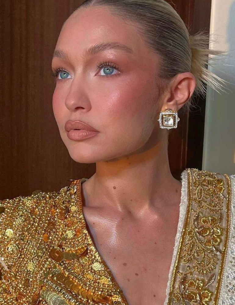 Тренды в макияже осенью 2025: от тик-ток до красной ковровой дорожки Тренды в макияже осенью 2025: от тик-ток до красной ковровой дорожки