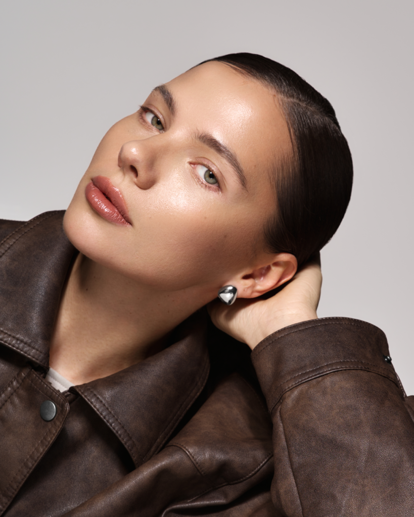 Туториал по контурингу: как подчеркнуть черты лица 