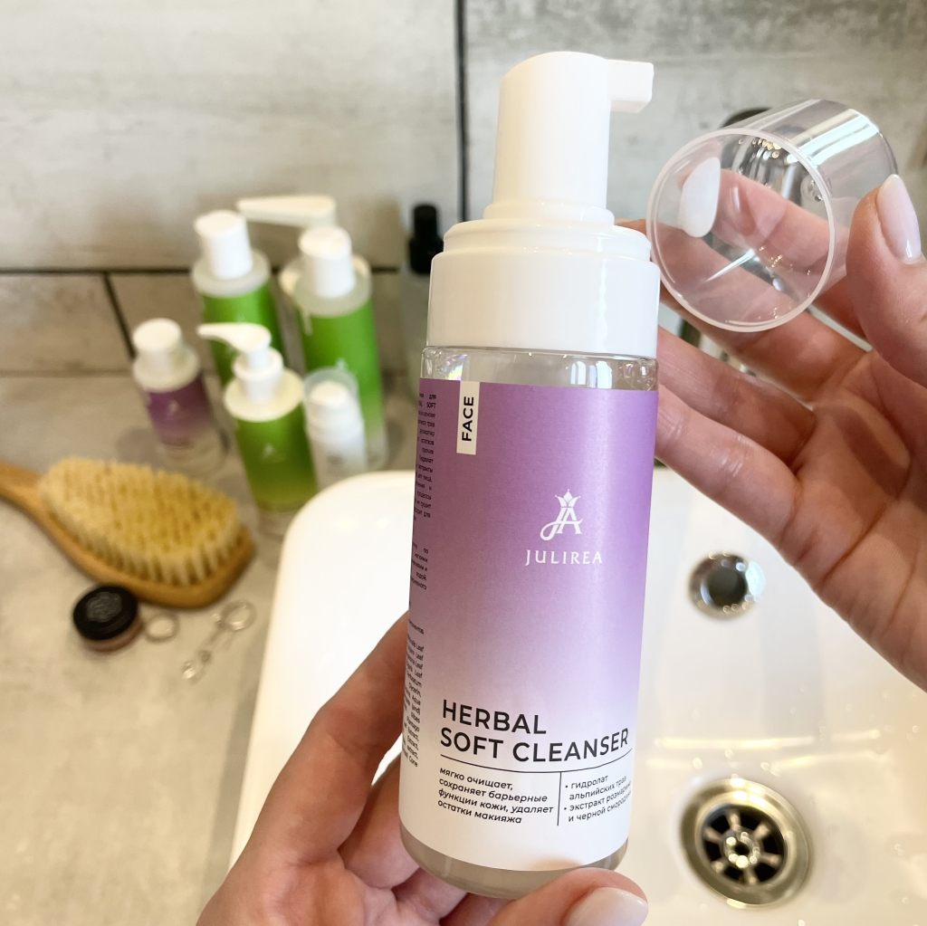 Секрет фирмы: что лежит в косметичке основательницы Kristall Minerаls и Julirea?