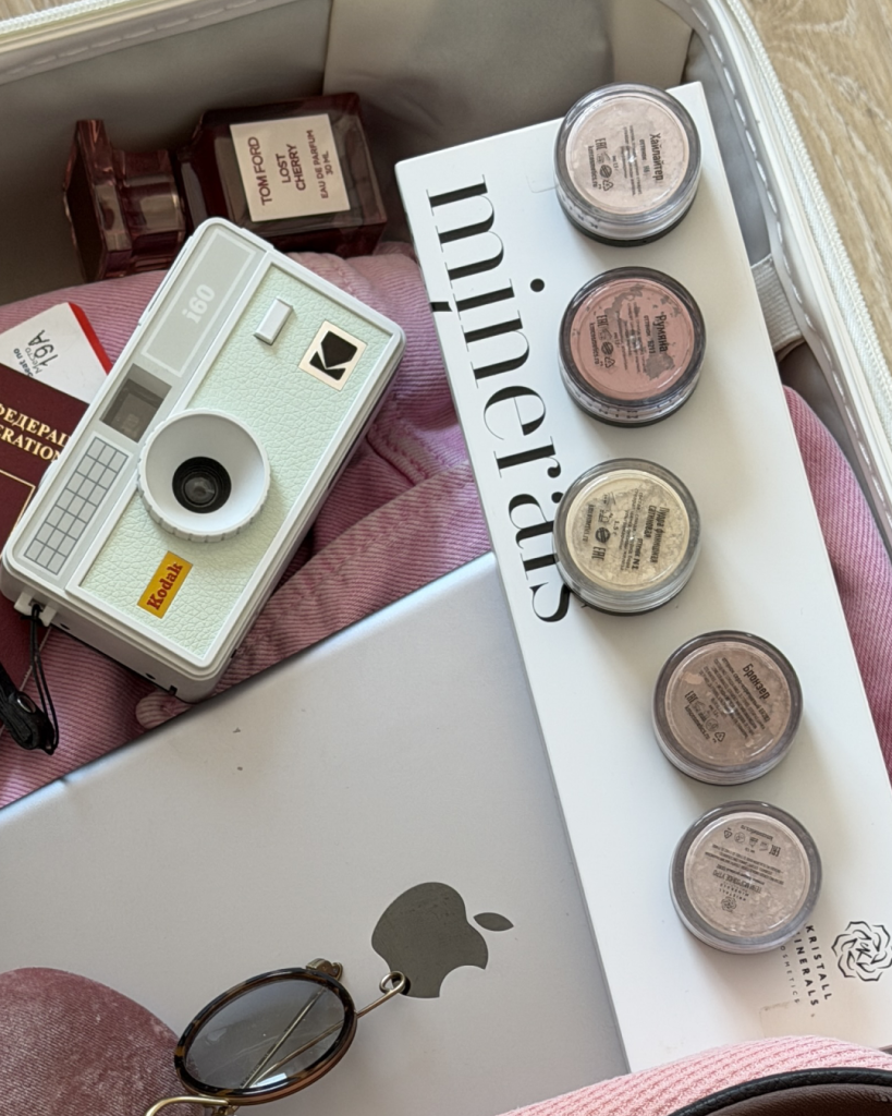 Подарки на 8 марта: наборы косметики для любимых Подарки на 8 марта: наборы косметики для любимых