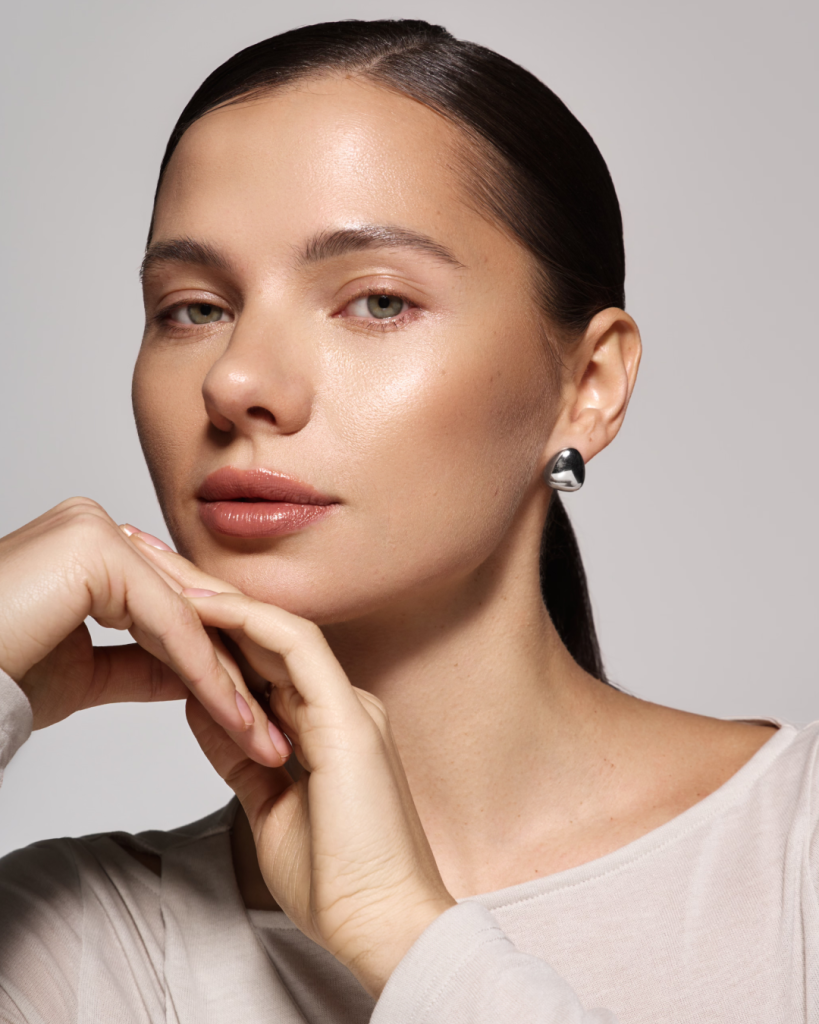 Скульптор или бронзер: в чем разница и что выбрать? 