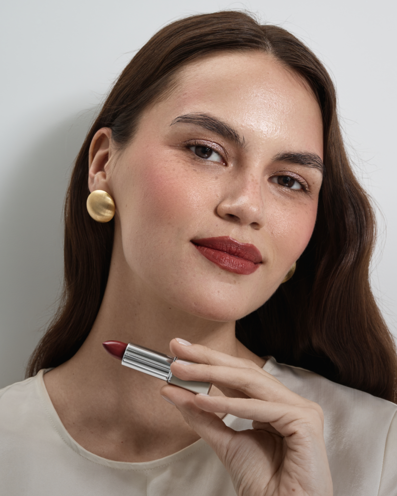 Стойкий макияж для съемок, который не бликует на камеру 