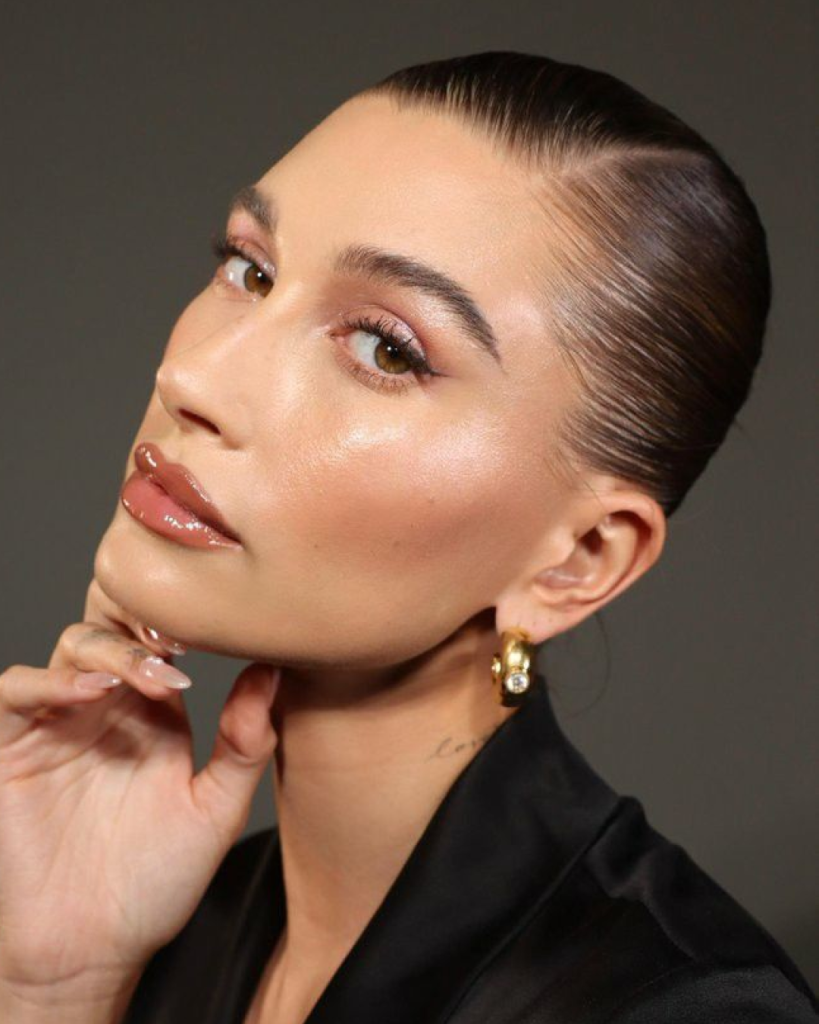 Трендовые макияжи на зиму 2025: что актуально в этом сезоне? Трендовые макияжи на зиму 2025: что актуально в этом сезоне?