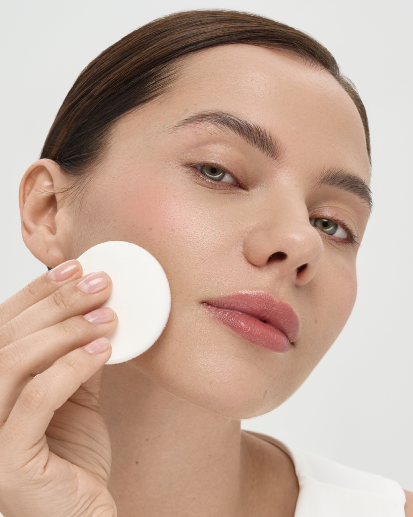 Макияж для чувствительной кожи: выбор продуктов и пошаговые инструкции