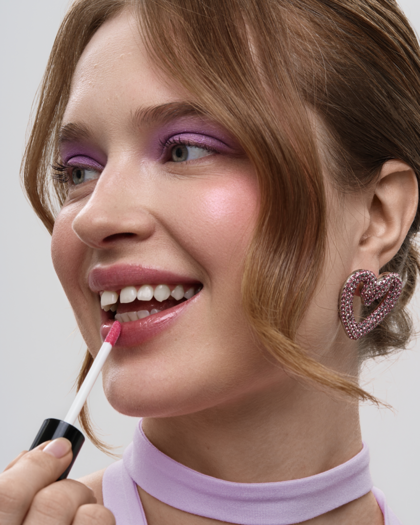 Подарки на 8 марта: наборы косметики для любимых Подарки на 8 марта: наборы косметики для любимых