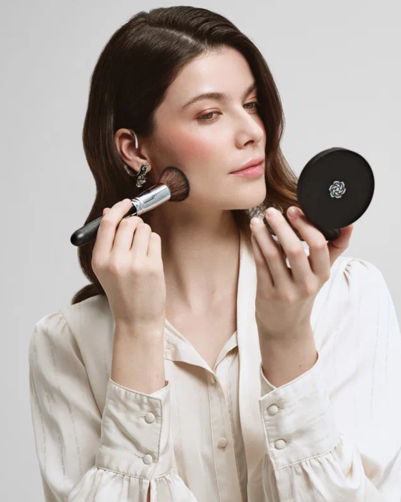 3 ошибки в макияже, из-за которых кожа выглядит неровной