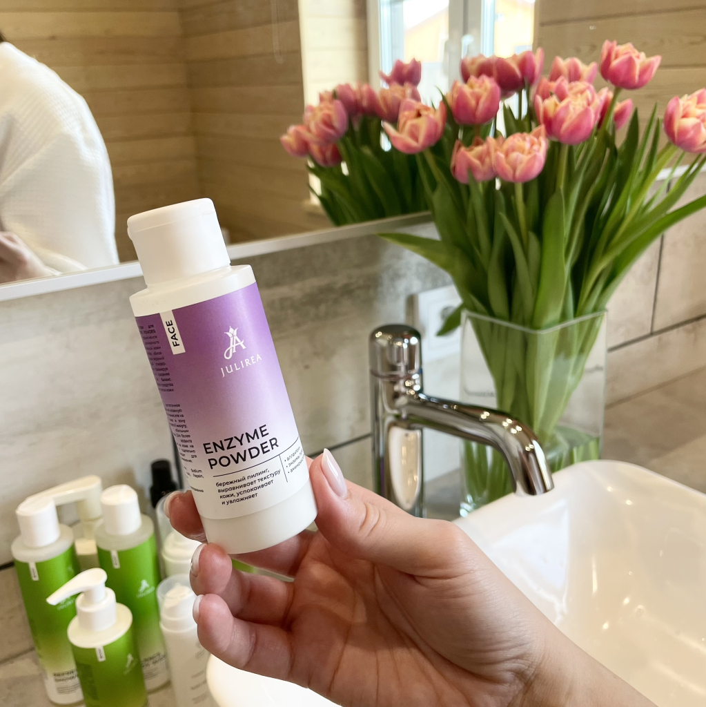 Секрет фирмы: что лежит в косметичке основательницы Kristall Minerаls и Julirea?