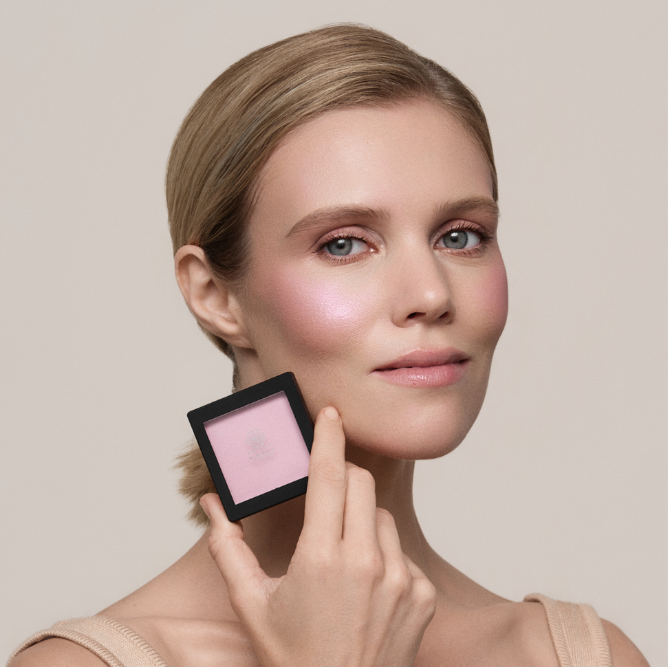 NEW BLUSHES: обзор 4 новых оттенков румян